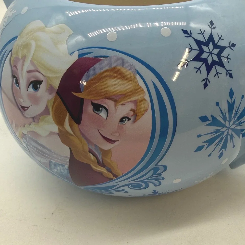 Disney Frozen Elsa Anna Ceramic Teapot Blue Snowflake Lid Movie Collectible